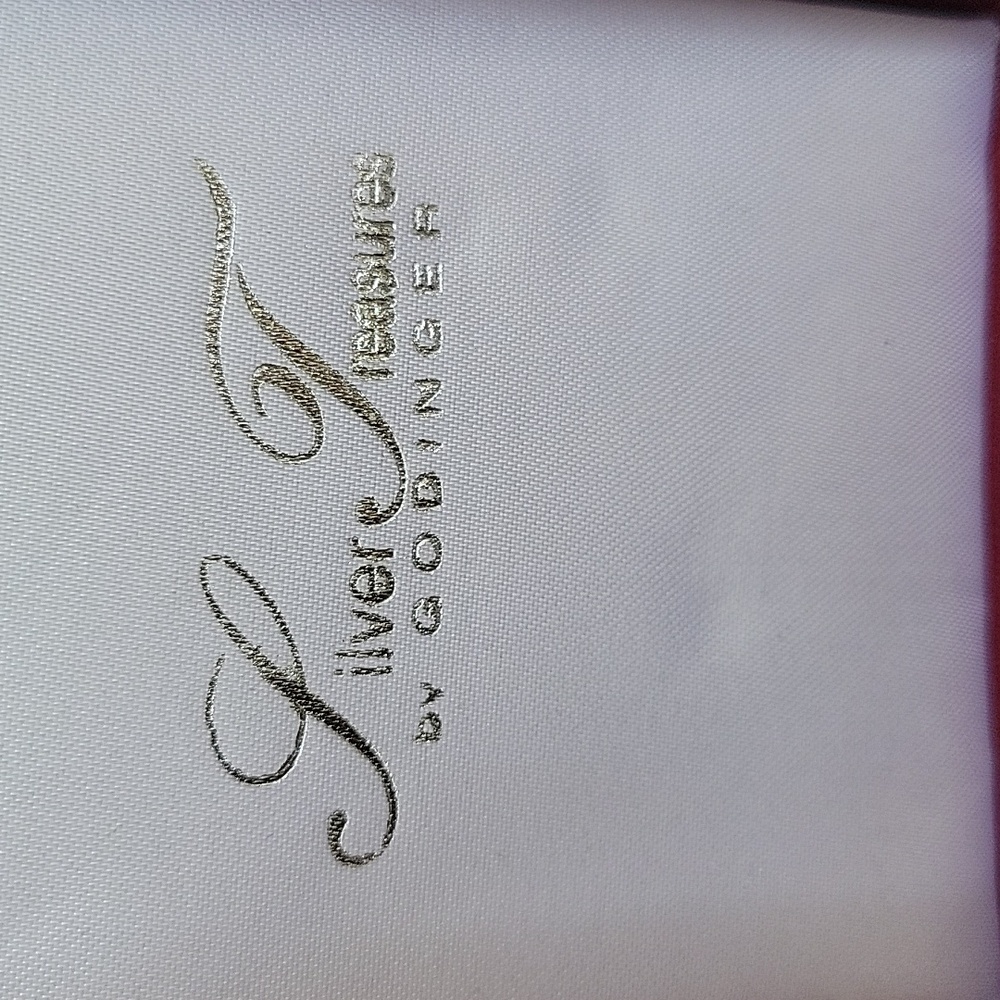 Godinger Silver Treasures Set of 4 napkin rings, grapevine design